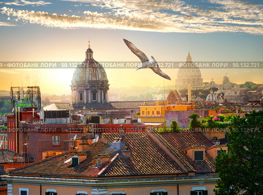 Dome of Rome historic architecture closeup, Italy. Стоковое фото, агентство Ingram Publishing / Фотобанк Лори