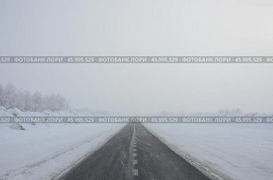 Дорога в снежную пустыню. Стоковое фото, фотограф Алексей Комок / Фотобанк Лори