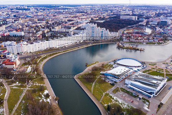 Downtown Minsk on Svislach river. Стоковое фото, фотограф Яков Филимонов / Фотобанк Лори