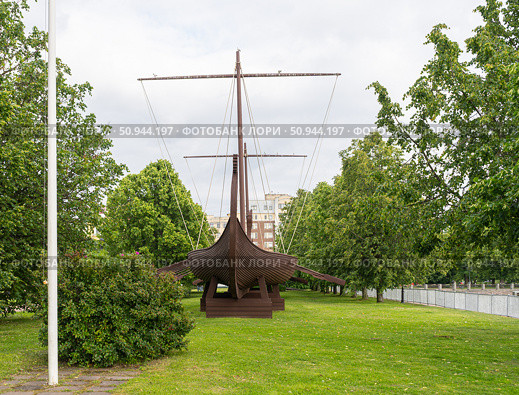 Drakkars, viking ships, Vyborg. Редакционное фото, фотограф Мария Паина / Фотобанк Лори