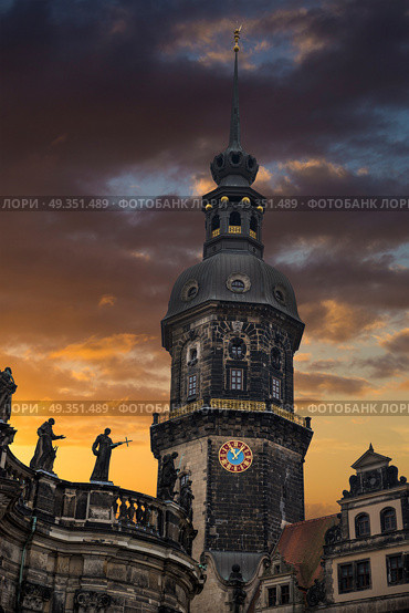 Dresden in Germany. architecture of the reconstructed old city.. Dresden in Germany. . Стоковое фото, агентство Ingram Publishing / Фотобанк Лори