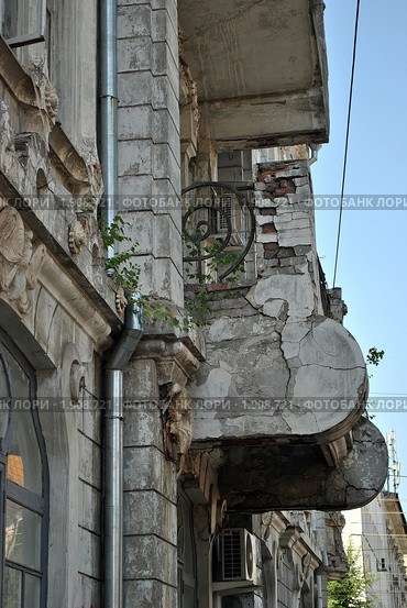 Древний балкон (2010 год). Стоковое фото, фотограф Ковалёв Павел / Фотобанк Лори