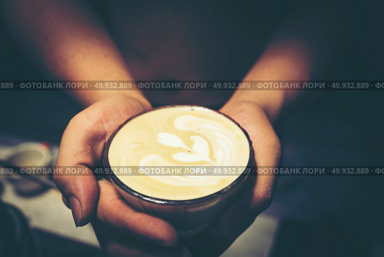 Drip coffee latte art, vintage filter image. Стоковое фото, агентство Ingram Publishing / Фотобанк Лори