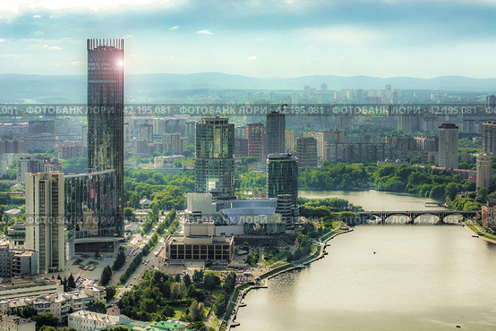 Екатеринбург . Вид на Екатеринбург-Сити с небоскреба Высоцкий. Стоковое фото, фотограф Сергеев Валерий / Фотобанк Лори