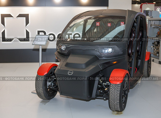 Электрокроссовер UV-2 , "Концерн "Калашников" на стенде Ростех, национальный форум "Импортозамещение" 11-13 сентября 2018, Москва. Редакционное фото, фотограф Наталья Николаева / Фотобанк Лори