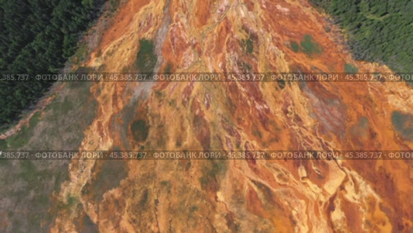Environmental pollution from the extraction of copper ore. View from above. Martian landscape. Стоковое видео, видеограф Евгений Ткачёв / Фотобанк Лори