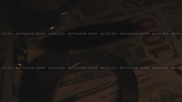 Exploring the intersection of cryptocurrency and cash in contemporary finance. Стоковое видео, видеограф Сергей Толмачёв / Фотобанк Лори