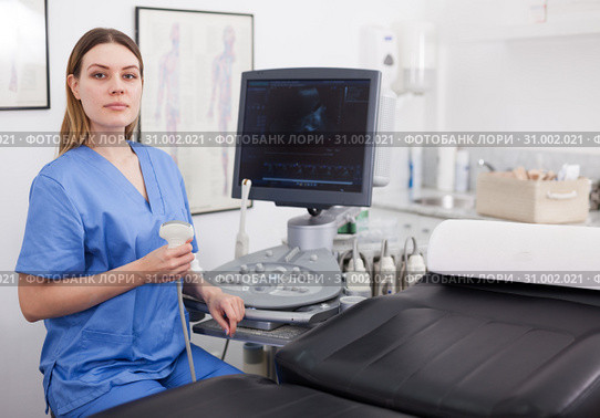 Female sonographer portrait. Стоковое фото, фотограф Яков Филимонов / Фотобанк Лори