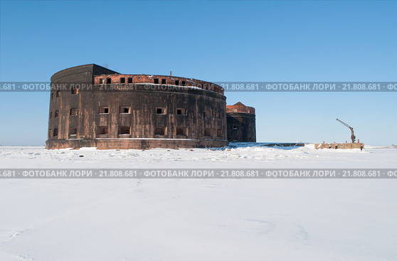 Форт Чумной. Вид со льда Финского залива, Кронштадт (2013 год). Стоковое фото, фотограф Виктор Карасев / Фотобанк Лори