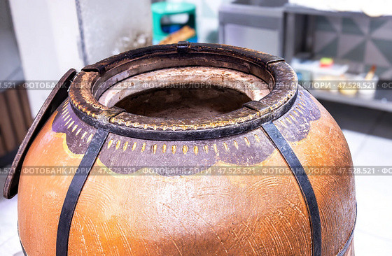 Gas heated tandoor oven for making traditional asian flat bread in a chain store. Стоковое фото, фотограф FotograFF / Фотобанк Лори