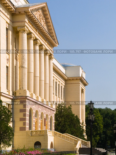 Главный корпус Новочеркасского политехнического института (2006 год). Стоковое фото, фотограф Борис Панасюк / Фотобанк Лори