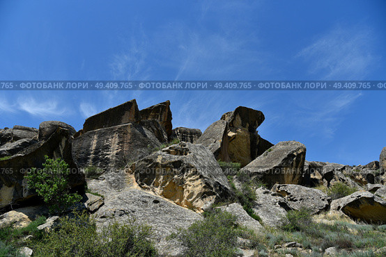 Гобустанский археологический заповедник в Азербайджане. Стоковое фото, фотограф Максим Соколов / Фотобанк Лори