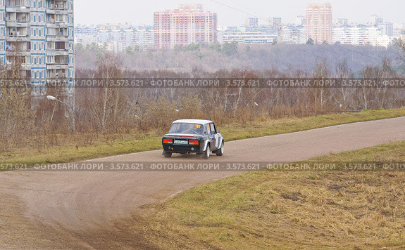 Гоночный автомобиль Лада 21074 VFTS на трассе Ралли Masters Show 2012. Редакционное фото, фотограф Алёшина Оксана / Фотобанк Лори
