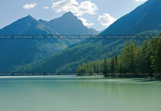 Горное озеро Кучерлинское, Алтай, Сибирь, Россия (2008 год). Редакционное фото, фотограф Max Toporsky / Фотобанк Лори
