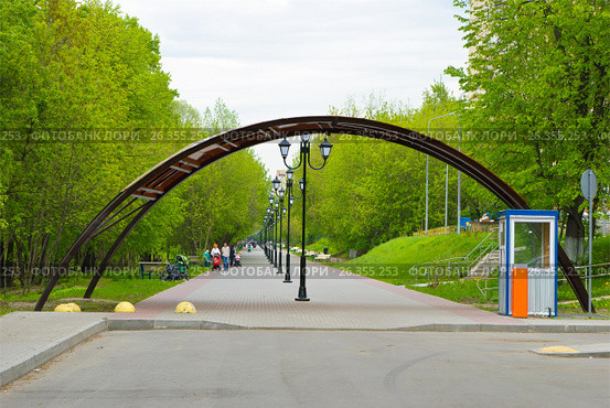 Город Балашиха. Заречная улица (2017 год). Стоковое фото, фотограф Зобков Юрий / Фотобанк Лори