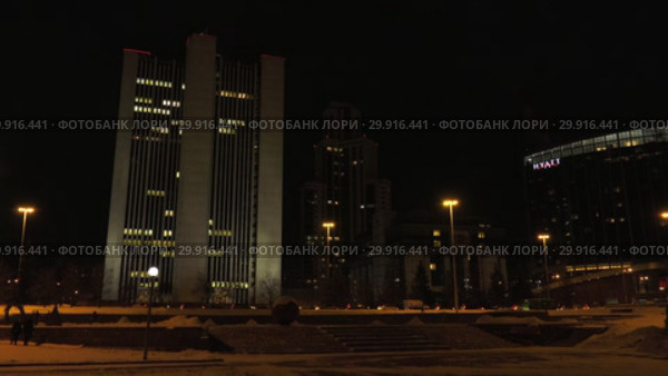 Город Екатеринбург ночью. Деловой центр. Yekaterinburg city at night. Downtown. (2019 год). Стоковое видео, видеограф Евгений Романов / Фотобанк Лори