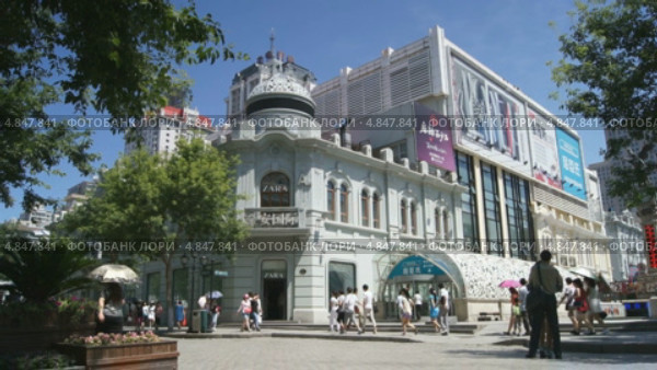 Город Харбин (Китай). Здания на Центральной пешеходной улице (2013 год). Редакционное видео, видеограф Konstantin Kartashov / Фотобанк Лори
