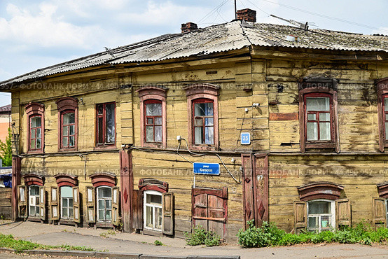 Город Иркутск. Дом-комплекс Дашевского 1890 год. Улица Киевская, дом 35 (2024 год). Стоковое фото, фотограф Александр Тараканов / Фотобанк Лори