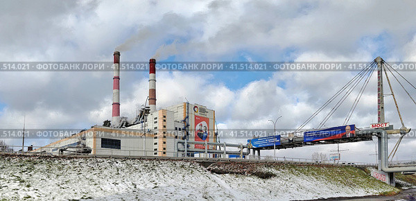 Город Кемерово. Кемеровская ГРЭС и Кузнецкий мост (2023 год). Редакционное фото, фотограф Цибаев Алексей / Фотобанк Лори