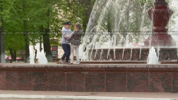 Город Киров, Театральная площадь, весна (2024 год). Редакционное видео, видеограф Алексей Сергеев / Фотобанк Лори