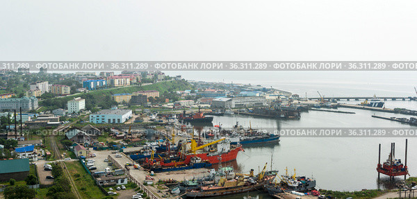 Город Корсаков. Сахалинская область Россия (2021 год). Редакционное фото, фотограф Владимир Макеев / Фотобанк Лори