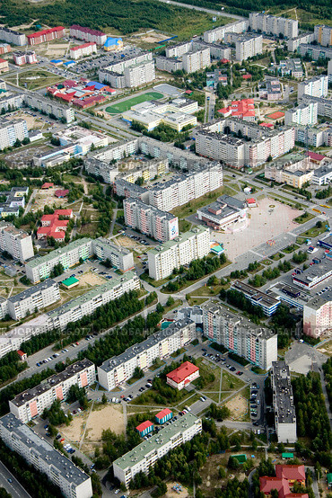 Город Лангепас, Ханты-Мансийский автономный округ (2009 год). Редакционное фото, фотограф Владимир Мельников / Фотобанк Лори