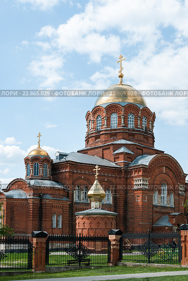 Город Тула. Свято-Сергиевский храм (Храм Сергия Радонежского). Вид сбоку (2016 год). Стоковое фото, фотограф Игорь Низов / Фотобанк Лори