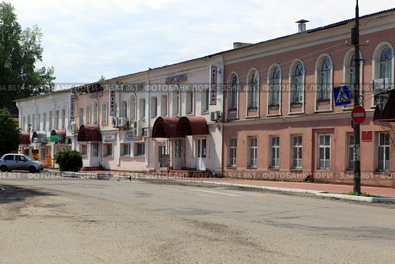 Город Вельск. Старинное здание на улице Дзержинского (2012 год). Редакционное фото, фотограф Николай Мухорин / Фотобанк Лори
