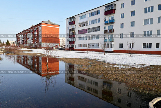 Город Заводоуковск. Большая вода (2024 год). Стоковое фото, фотограф Александр Тараканов / Фотобанк Лори