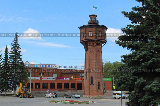 Горсоветская площадь в Белорецке (2022 год). Редакционное фото, фотограф Иван Дуплик / Фотобанк Лори