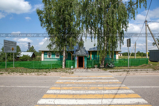 Гостевой дом. Село Сизьма. Шекснинский район. Вологодская область (2024 год). Редакционное фото, фотограф Сергей Афанасьев / Фотобанк Лори