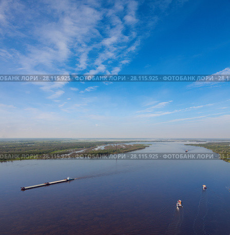Great river in spring, top view. Стоковое фото, фотограф Владимир Мельников / Фотобанк Лори