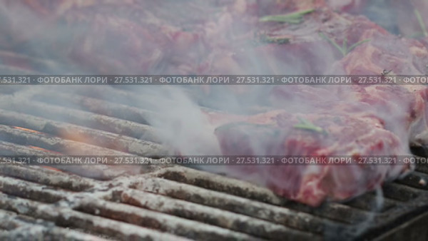 Grill beef steak HD. Стоковое видео, видеограф Roman Larchikov / Фотобанк Лори