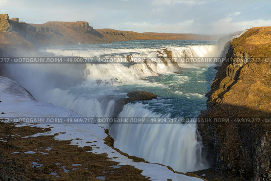 Gulfoss Golden Falls waterfall Iceland in winter. Стоковое фото, агентство Ingram Publishing / Фотобанк Лори