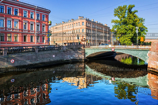 Харламов мост, Канал Грибоедова, Санкт-Петербург. Стоковое фото, фотограф Baturina Yuliya / Фотобанк Лори