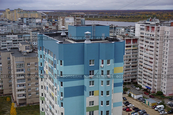 High apartment buildings in the metropolis. City by the river. (2018 год). Стоковое фото, фотограф Egor Sarantstv / Фотобанк Лори