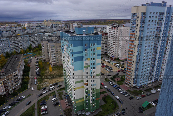 High apartment buildings in the metropolis. City by the river. (2018 год). Стоковое фото, фотограф Egor Sarantstv / Фотобанк Лори