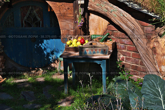 Hobbiton, New Zealand - 15 Dec 2018. Hobbiton is theme Park in New Zealand. Редакционное фото, фотограф Сергей Стрелков / Фотобанк Лори
