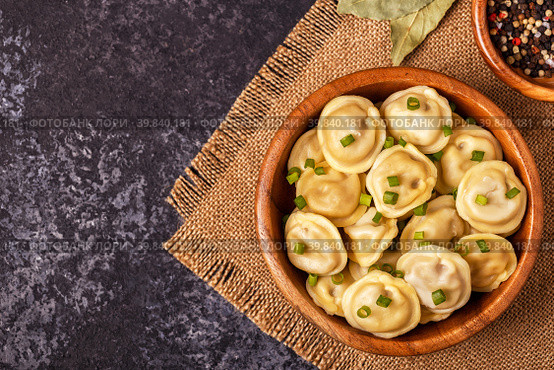 Homemade meat dumplings - russian pelmeni. Стоковое фото, фотограф Татьяна  Бральнина / Фотобанк Лори