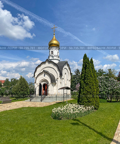 Храм-часовня Святителя Василия Великого. ВДНХ, Москва (2024 год). Редакционное фото, фотограф Мария Кылосова / Фотобанк Лори