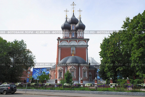 Храм Ризоположения на Донской улице, Москва (2023 год). Стоковое фото, фотограф Александр Кузнецов / Фотобанк Лори