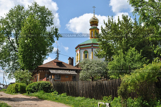 Храм  Сретения Господня. Улица Карла Маркса, 36а. Город Серпухов. Московская область (2014 год). Стоковое фото, фотограф lana1501 / Фотобанк Лори