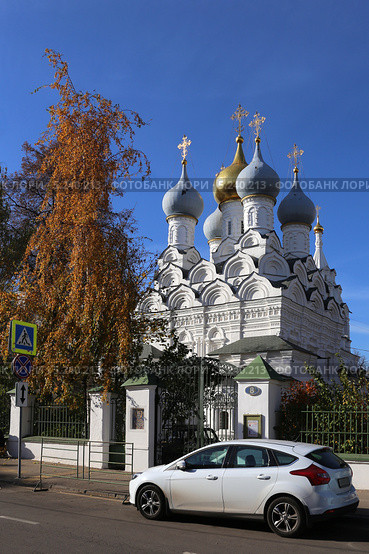 Храм святителя Николая Мирликийского в Пыжах, г. Москва (2013 год). Стоковое фото, фотограф Алексей Гусев / Фотобанк Лори