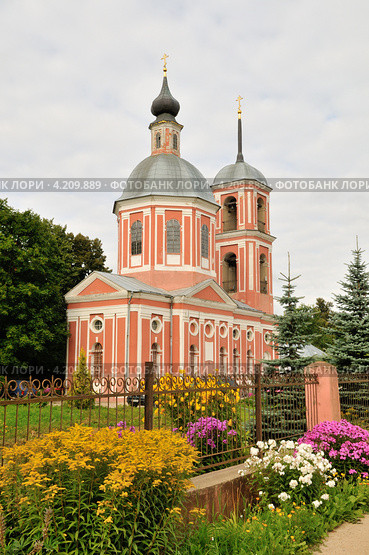 Храм святых Бориса и Глеба в Обнинске, деревня Белкино (2009 год). Стоковое фото, фотограф Денис Ларкин / Фотобанк Лори