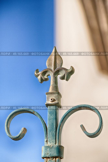 in the sky an iron fence prospective and abstracr background. Стоковое фото, агентство Ingram Publishing / Фотобанк Лори