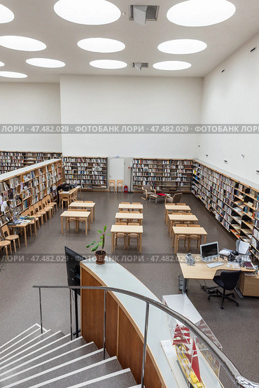 Interior of reading room of Vyborg Library (2023 год). Редакционное фото, фотограф EugeneSergeev / Фотобанк Лори