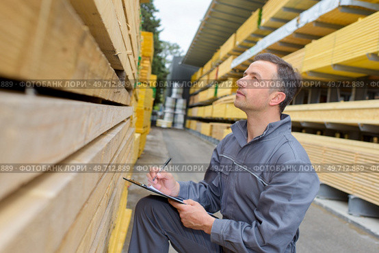 inventory control specialist. Стоковое фото, агентство Ingram Publishing / Фотобанк Лори