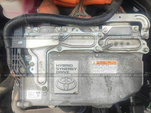 Инвертор гибридного автомобиля. The inverter of a hybrid car. 混合动力汽车的逆变器。 Редакционное фото, фотограф Денис Баданин / Фотобанк Лори