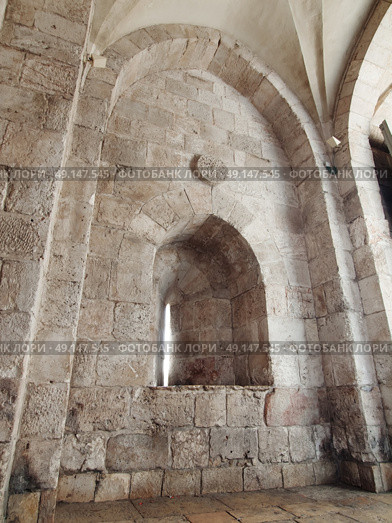 Jaffa gate in a wall of old city Jerusalem. inside view. Стоковое фото, агентство Ingram Publishing / Фотобанк Лори