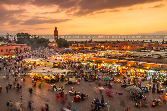 Jamaa el Fna market square in sunset, Marrakesh, Morocco, north Africa. Стоковое фото, фотограф Matej Kastelic / Фотобанк Лори